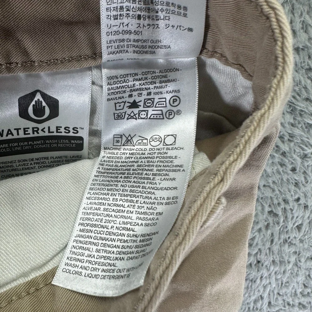 Levi Strauss Shorts Mens 38 Beige Cotton Cargo Utility Workwear Travel Summer
